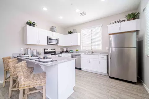 2500 S 99th Ave #140, Tolleson, AZ 85353