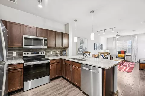 909 Rosa L Parks Blvd #RLP-327, Nashville, TN 37208