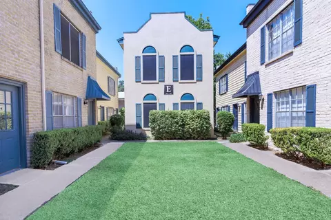 130 Melrose Pl #11V, San Antonio, TX 78212