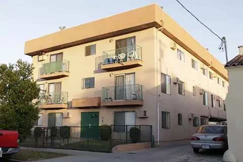 4145 Monroe St #102, Los Angeles, CA 90029