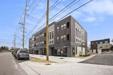 5400 School Ave #108, Hudsonville, MI 49426