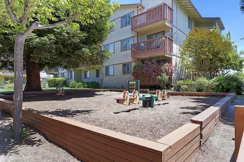 31 Lassen Way #6C, Watsonville, CA 95076