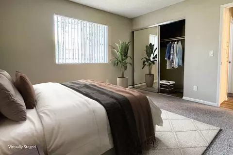 698 Orange Ave, Long Beach, CA 90802 photo 10