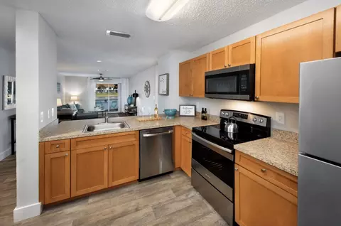 2360 NW 56th Ave #10-105, Lauderhill, FL 33313