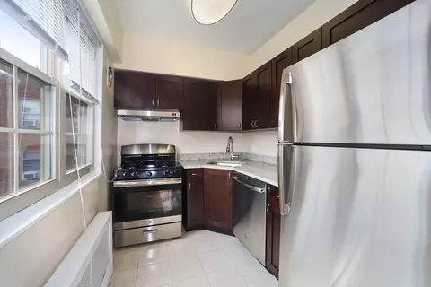 5429 Connecticut Ave NW #404, Washington, DC 20015