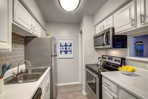 2601 N Repsdorph Rd #308, Seabrook, TX 77586