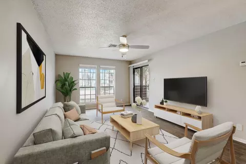 575 E Torrey St #814, New Braunfels, TX 78130