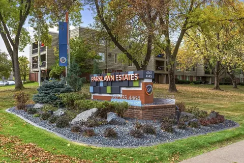 4141 Parklawn Ave #207, Edina, MN 55435