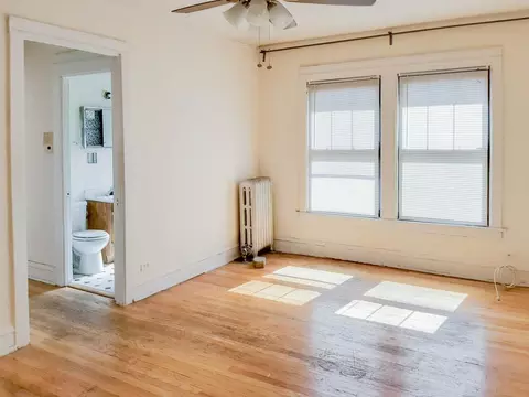 512 W Cornelia Ave #514-104, Chicago, IL 60657
