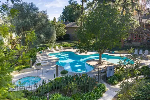 7955 Magnolia Ave #28D, Riverside, CA 92504