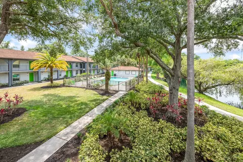 14200 Bruce B Downs Blvd, Tampa, FL 33613