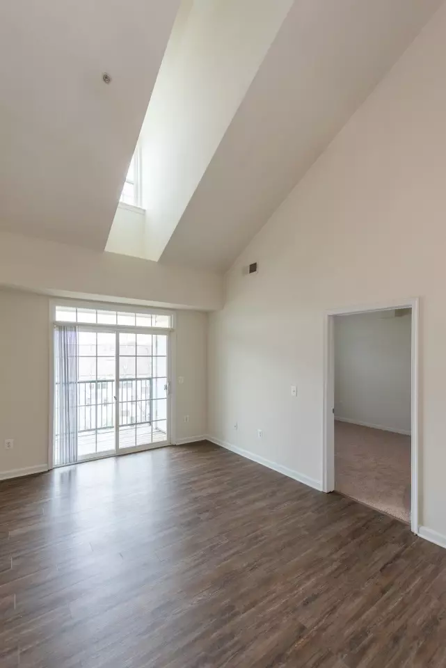  21282 Mcfadden Sq #411, Sterling, VA 20165 photo 21
