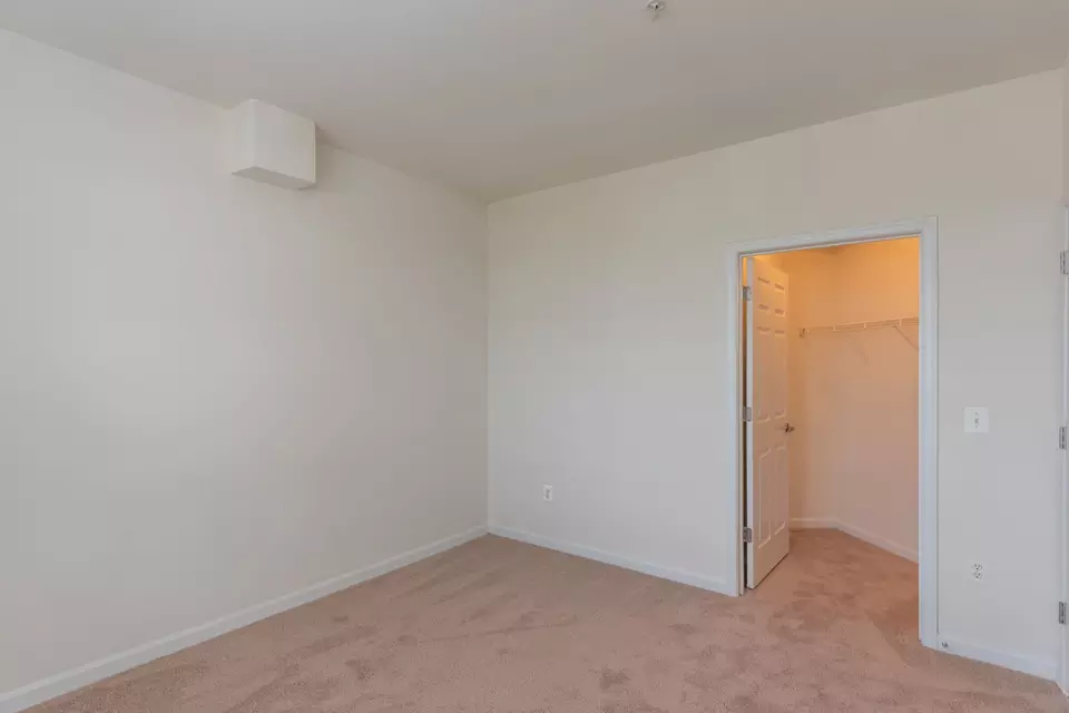  21282 Mcfadden Sq #411, Sterling, VA 20165 photo 27