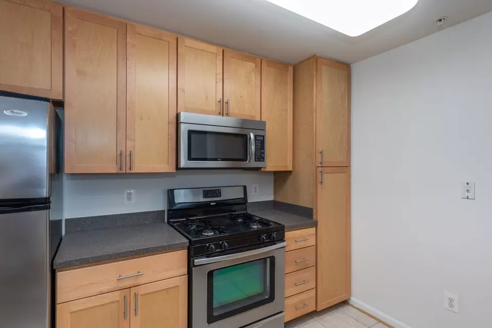  21282 Mcfadden Sq #411, Sterling, VA 20165 photo 20