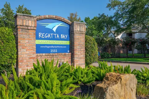 2555 Repsdorph Rd #0715, Seabrook, TX 77586
