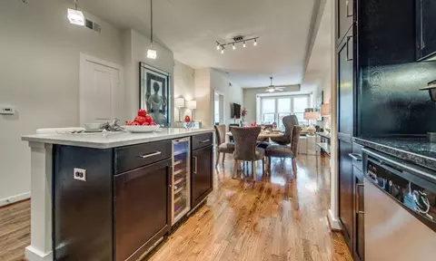 1900 Yorktown St #510, Houston, TX 77056
