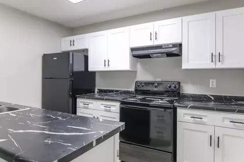1100 Clarinet Blvd S #310, Elkhart, IN 46516