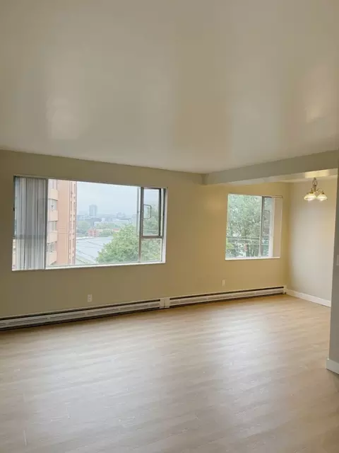 2020 SW Salmon St #205, Portland, OR 97205