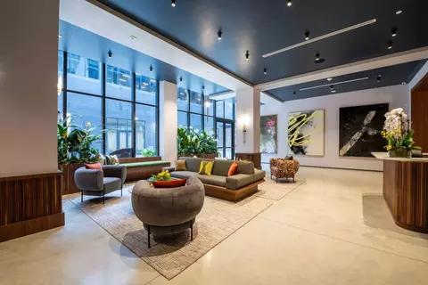 176 NW 25th St #831, Miami, FL 33127