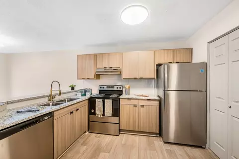 4260 Brownsboro Rd #G-G27, Winston Salem, NC 27106