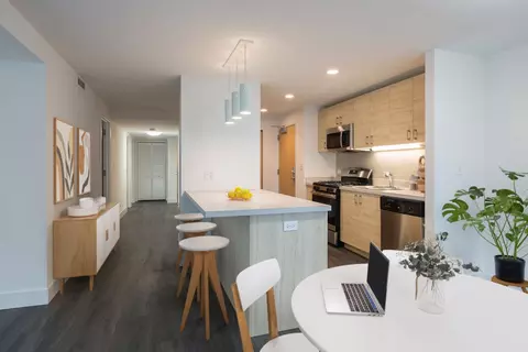 1400 E 57th St #502, Chicago, IL 60637