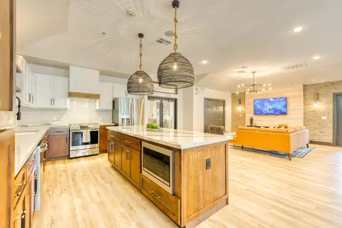 4015 Scenic River Ln #127, Bakersfield, CA 93308