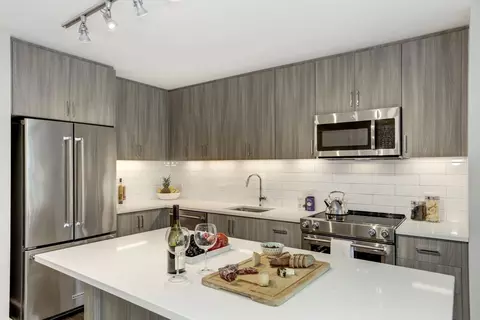 4901 Montgomery Ln #609, Bethesda, MD 20814