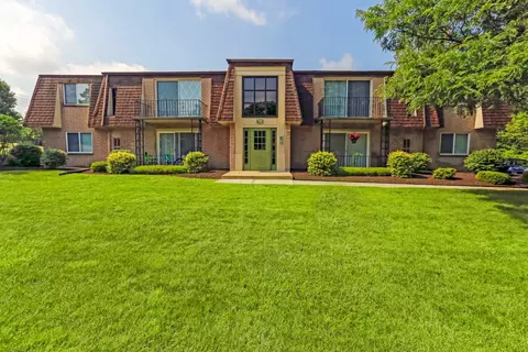50 Shadow Ln #2, Orchard Park, NY 14127