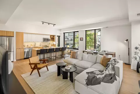 7607 Old Georgetown Rd #910, Bethesda, MD 20814