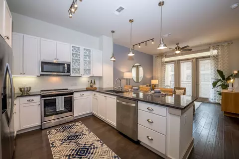 4600 Roswell Rd #607, Sandy Springs, GA 30342