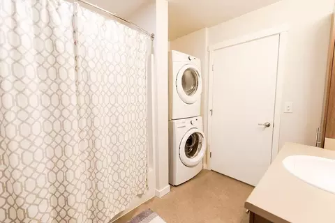 420 W Smith St #435, Kent, WA 98032
