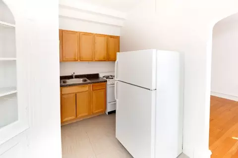 5336 S Hyde Park Blvd #5336-104, Chicago, IL 60615