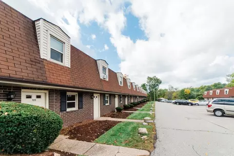 109-131 Starboard Villa Ln UNIT 315, Greensburg, PA 15601