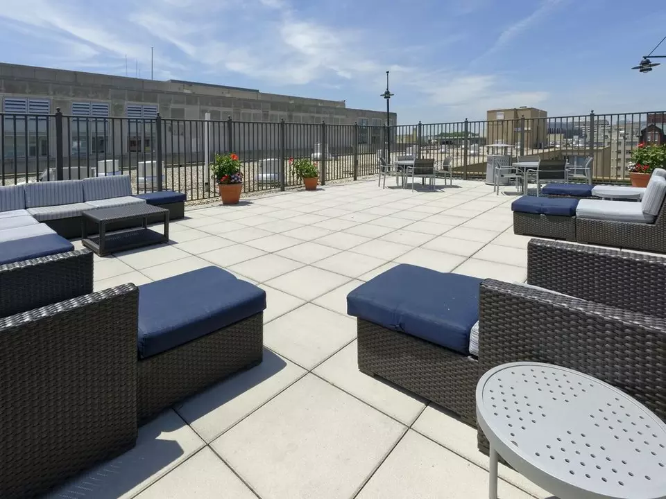  2020 F St NW #916, Washington, DC 20052 photo 17