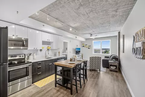 223 Andover Park E #1335, Tukwila, WA 98188