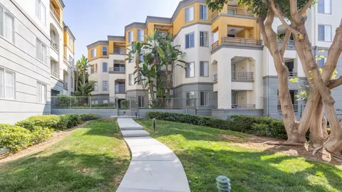 35 Via Lucca #H427, Irvine, CA 92612