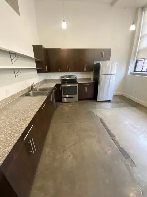 1300 S 11th St #035, Saint Joseph, MO 64503