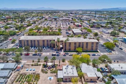 1050 E 8th St #1-304-B, Tucson, AZ 85719