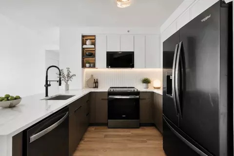 33 Hudson St #LT -W1703, Jersey City, NJ 07302
