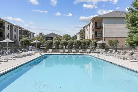 201 Orchard Hills Dr #241, Jeffersonville, IN 47130