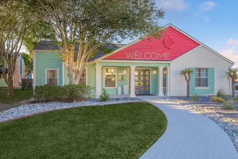 6947 Everhart Rd Apt 2 Beds 1 Bath 1034 #2 BEDS, 1 BATH, $1034, Corpus Christi, TX 78413