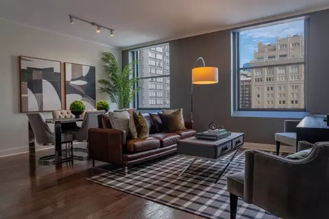 1320 Baltimore Ave #2517N, Kansas City, MO 64105