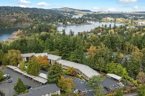 12505 SE River Rd #29, Milwaukie, OR 97222