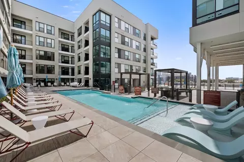 2305 Summer St #438, Houston, TX 77007