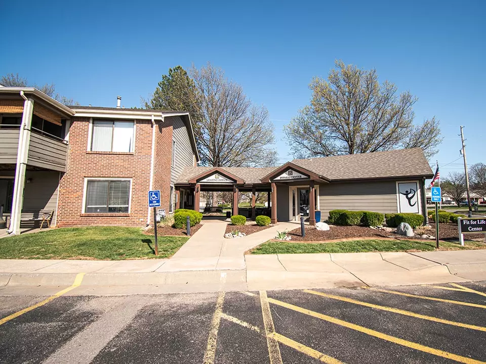 8820 W Westlawn St #1-0804, Wichita, KS 67212 photo 22