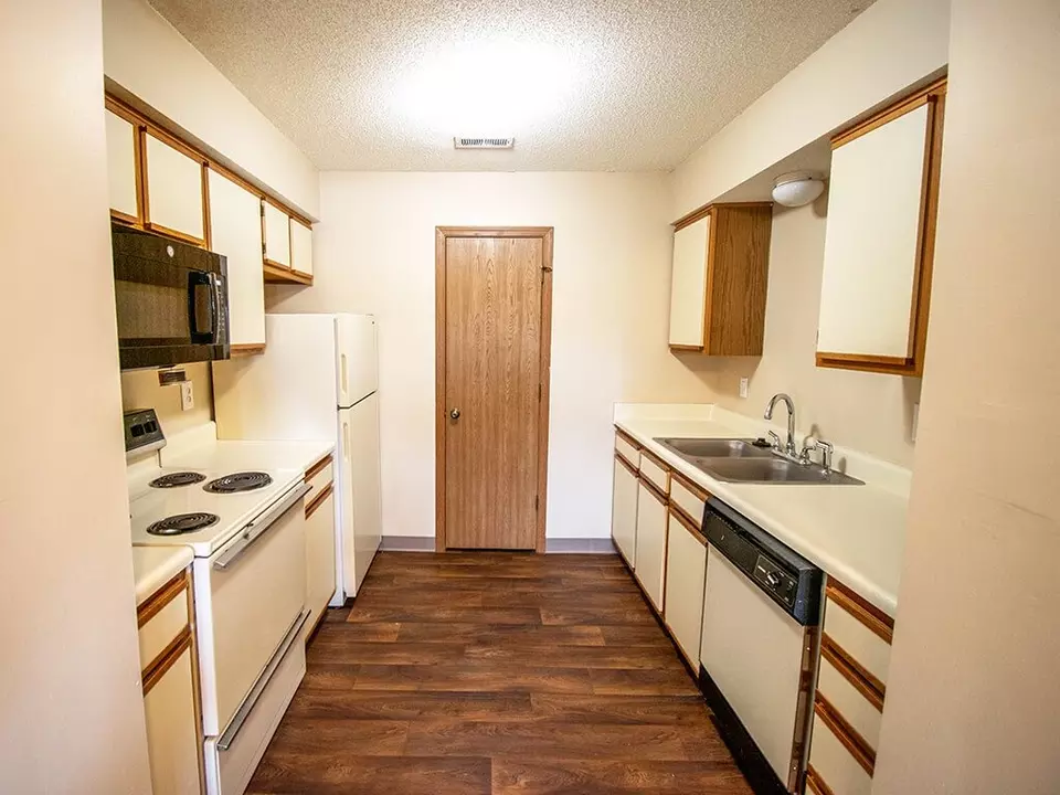  8820 W Westlawn St #1-0804, Wichita, KS 67212 photo 2