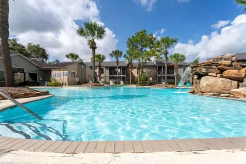 2400 Briarwest Blvd #0607, Houston, TX 77077