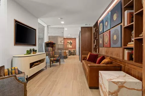 3421 N Freeway Blvd #5202, Sacramento, CA 95834