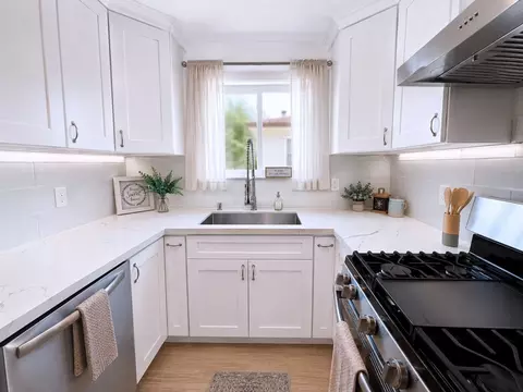 604 E Orange Grove Ave #J, Burbank, CA 91501