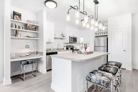 1565 Benton Blvd #443, Savannah, GA 31407